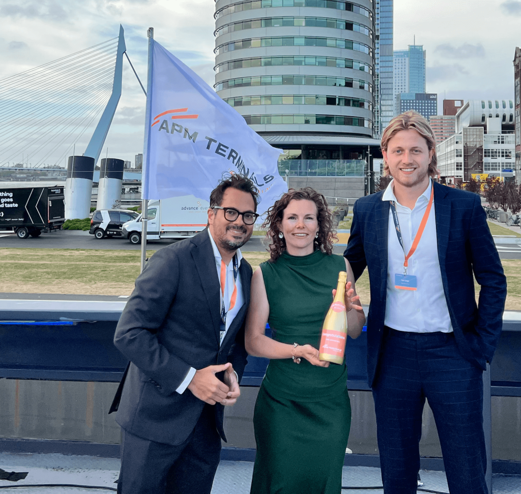 Wietse Bruinsma (Marketing), Mara Vroon (APM Terminals) en Julian Remie (Rail Innovators Group) in Rotterdam