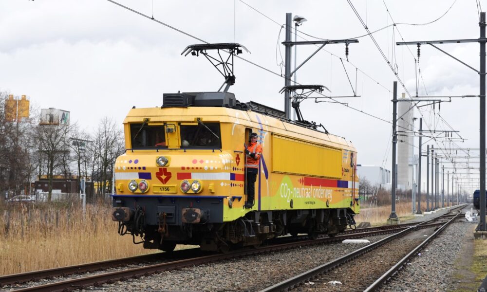 Strukton locomotief op amersfoort tijdens dag van de treinmachinist