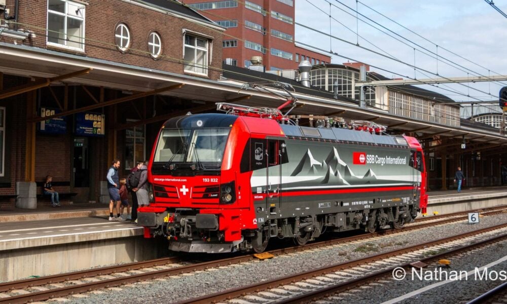 Goederenlocomotief in Amersfoort Centraal tijdens dag van de treinmachinist