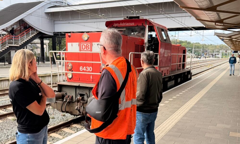 DB Cargo locomotiefltijdens de dag van de treinmachinst